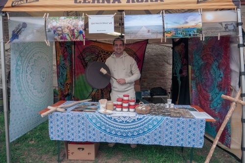 Listopad 2022 - První stánkový prodej